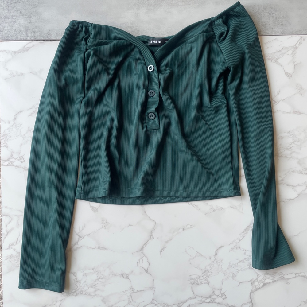 NWOT Dark Green Button-Up Crop Top SHEIN